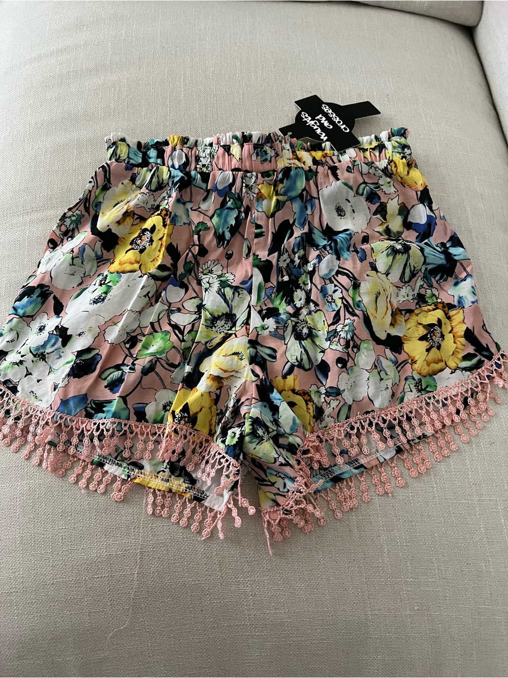 Floral soft shorts NWT